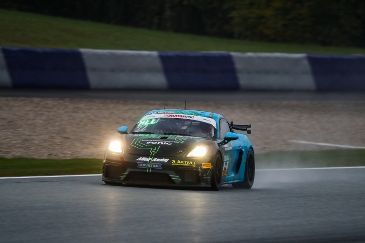 Der Porsche 718 Cayman GT4 von Allied-Racing lag im zweiten freien Training auf dem Red Bull Ring vorne