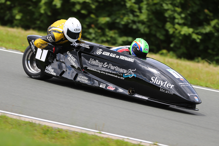 Streuer/Daalhuizen gewannen in Schleiz das Rennen 1 der Sidecars