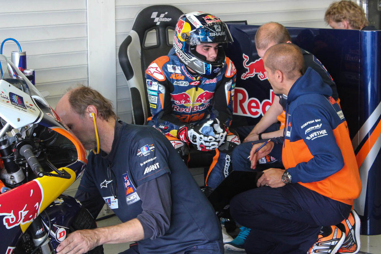 Miguel Oliveira testet erstmals im Red Bull-KTM-Ajo-Team