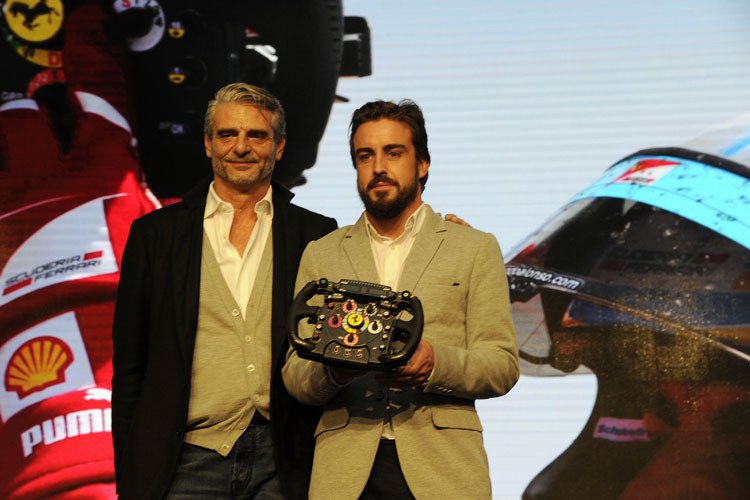 Fernando Alonso: Letzter Auftritt als Ferrari-Pilot, an der Seite des neuen Teamchefs Maurizio Arrivabene