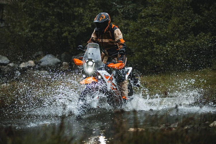 KTM 390 Adventure R: Baby-Adventure für die grosse Reise abseits ausgetretener Pfade