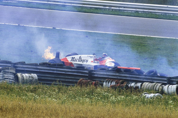 Österreich 1987: Stefan Johansson nach seinem Unfall