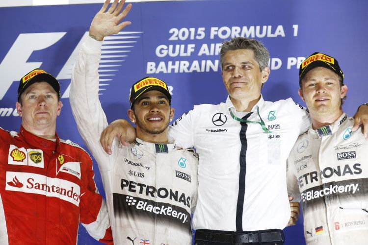Siegerehrung: Hamilton gewinnt vor Räikkönen und Rosberg