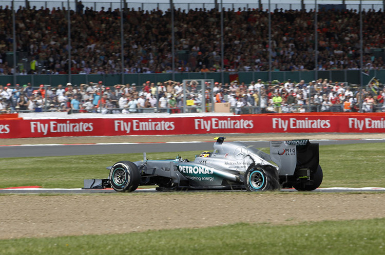 Erstes Opfer: Lewis Hamilton fiel in Führung liegend aus