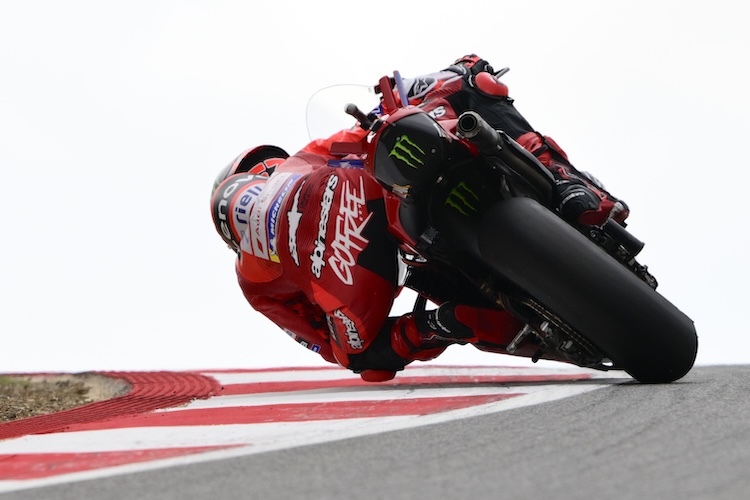 21 Piloten der MotoGP sahen Pecco Bagnaia im Portimao-Zeittraining von hinten