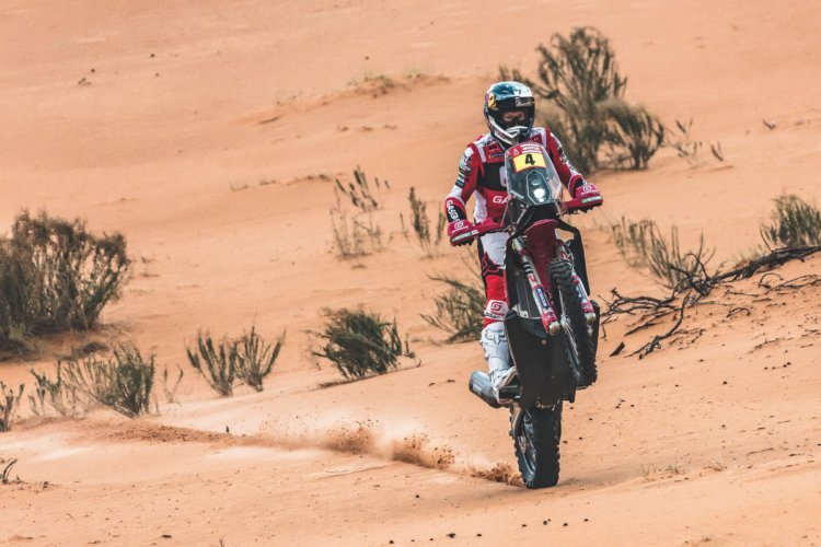 Daniel Sanders zeigt auf den ersten Etappen der Dakar 2022 eine starke Leistung