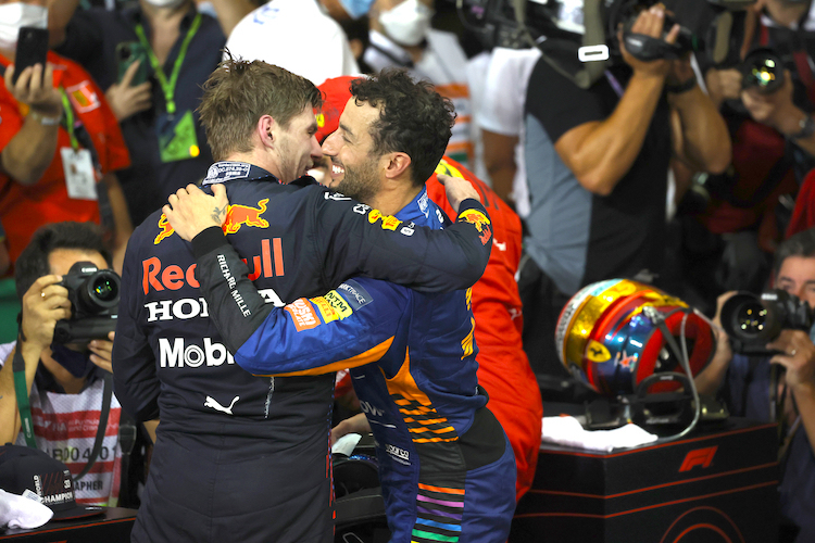Max Verstappen und Daniel Ricciardo in Abu Dhabi 2021