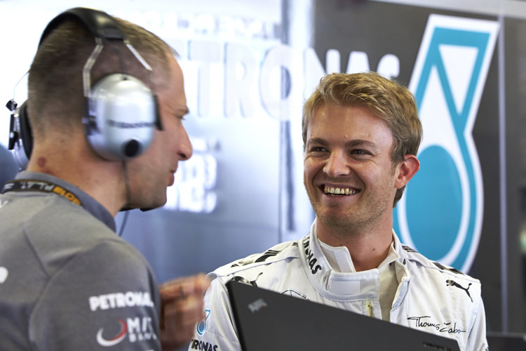 Nico Rosberg freut sich: Dritte Pole-Position