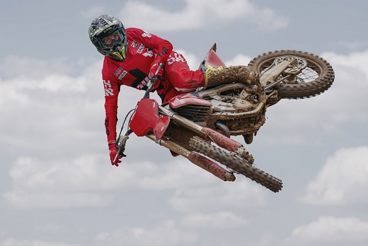 Ducati Desmo 450MX: Das erste Motocross-Motorrad der Firmengeschichte kommt angeflogen