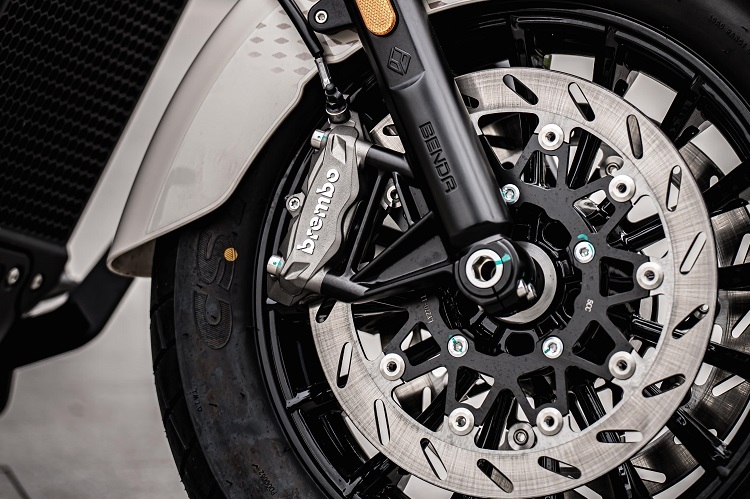 Ein Cruiser, dessen Bremsanlage nicht unterdimensioniert ist