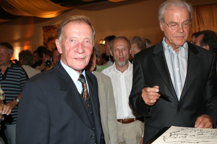 Horst Fügner (links) bei der Gala 70 Jahre Sachsenring mit Dieter Braun im Jahr 2007