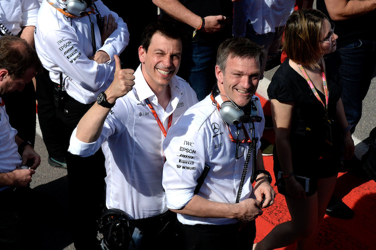 Mercedes-Motorsportdirektor Toto Wolff (im Bild mit James Allison): «Der gegenseitige Respekt ist unglaublich wichtig»