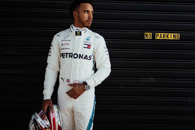 Lewis Hamilton ist ganz entspannt
