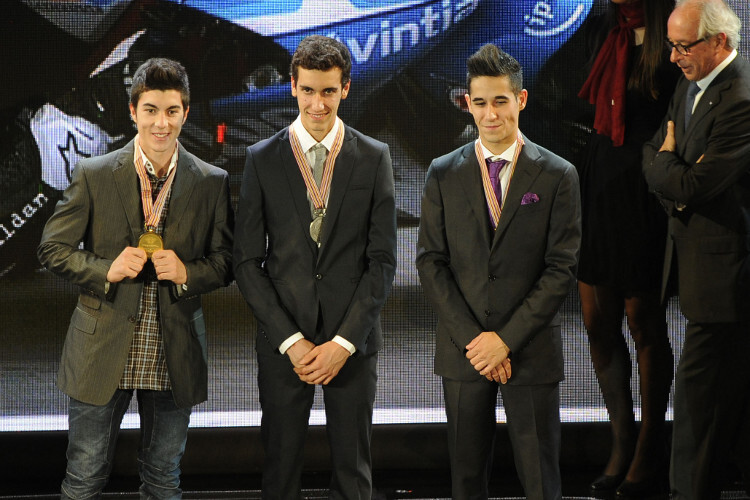 Luis Salom (re.) mit Weltmeister Maverick Viñales (li.) und Alex Rins (Mitte)