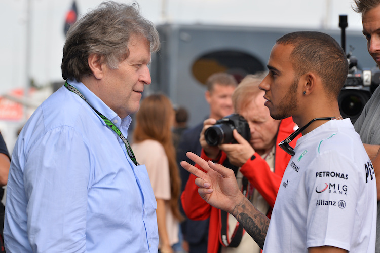 Norbert Haug 2013 mit Lewis Hamilton