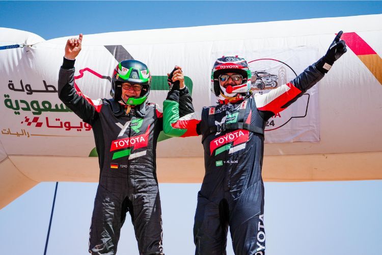 Yazeed Al-Rajhi und sein Navigator Timo Gottschalk gewinnen die Jedday-Rallye