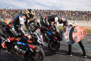 Die Klonversuche von Toprak laufen bereits)