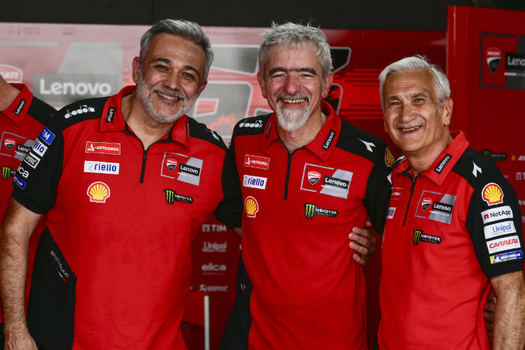Die Ducati-Topmanager Grassilli, Dall’Igna und Tardozzi (v.l.)