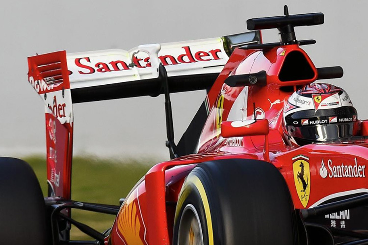 Kimi Räikkönen mit kaputtem Ferrari-Heckflügel
