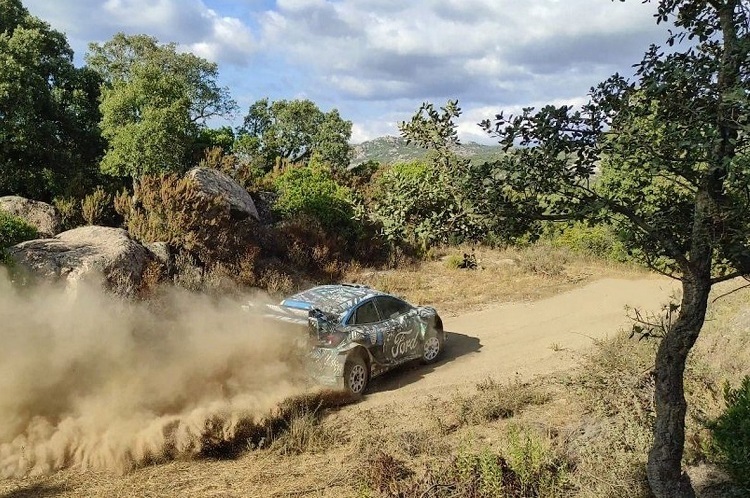 Adrien Fourmaux testet den Ford Puma WRC Rally1