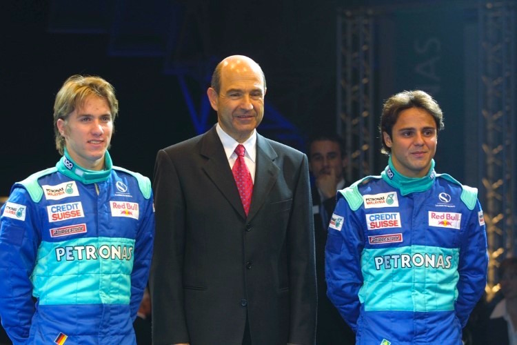 Peter Sauber 2002 mit Nick Heidfeld und Felipe Massa