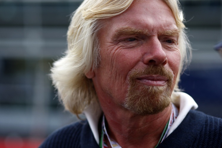 Richard Branson, Chef von Virgin.