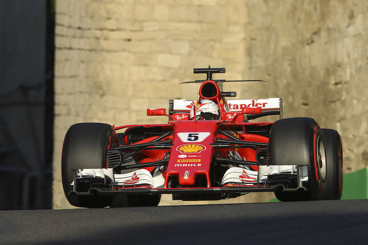 Ferrari: Aggressive Strategie für Strassen-GP Baku ...