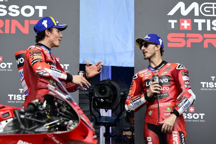 Die Ducati-Teamkollegen Marc Marquez (l.) und Pecco Bagnaia