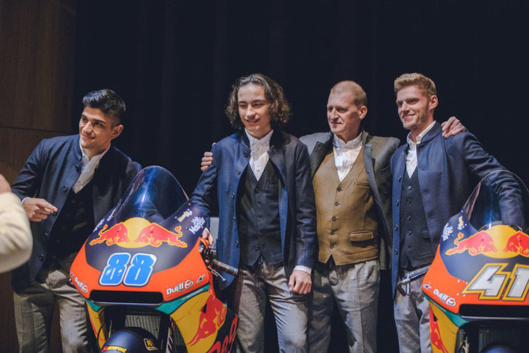 Das Ajo-Team 2019: Jorge Martin, Can Öncü, Aki Ajo und Brad Binder