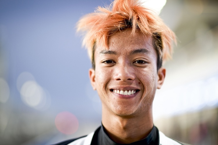 Tatchakorn Buasri. Der Rookie mit dem für uns holprigsten Namen kommt aus Thailand und startet für das Team Honda Asia in der Moto3