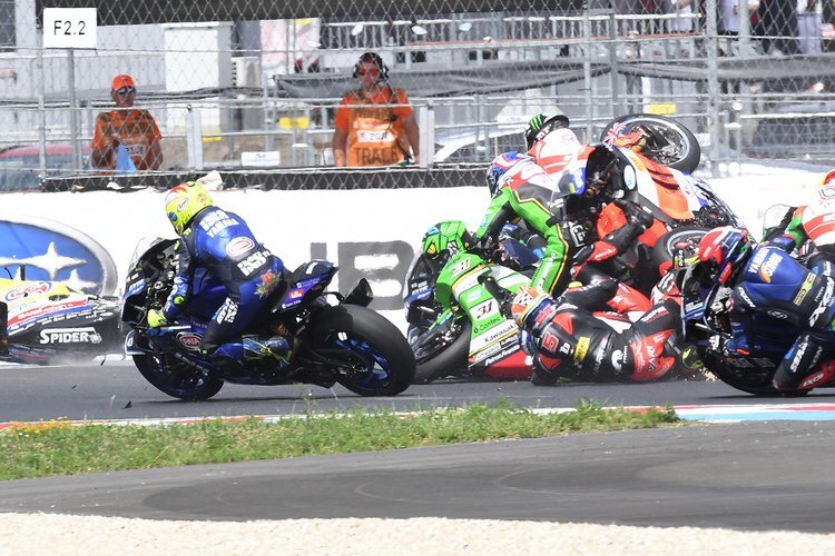 Domi-Aegerter-Yamaha-Ein-Tag-zwei-Entt-uschungen