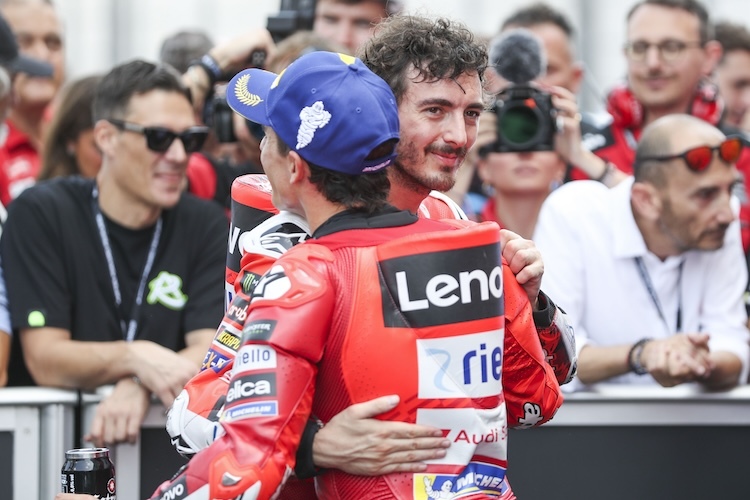 Gute Kollegen: Ducati-Werksfahrer Marquez und Bagnaia