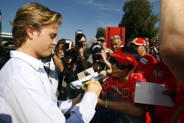 Nico Rosberg hätte Webber gerne bremsen sehen