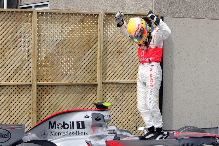 Lewis Hamilton nach seinem ersten GP-Sieg, in Kanada 2007