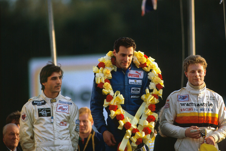 Formel Ford Festival 1986 in Brands Hatch: Philippe Favre, Sieger Roland Ratzenberger, Peter Rogers