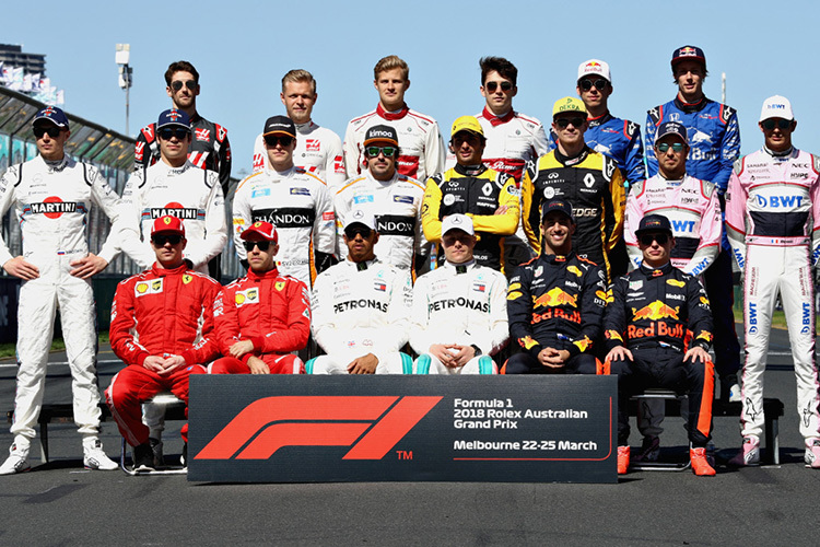 Gruppenbild der Formel-1-Fahrer beim Saisonbeginn in Australien