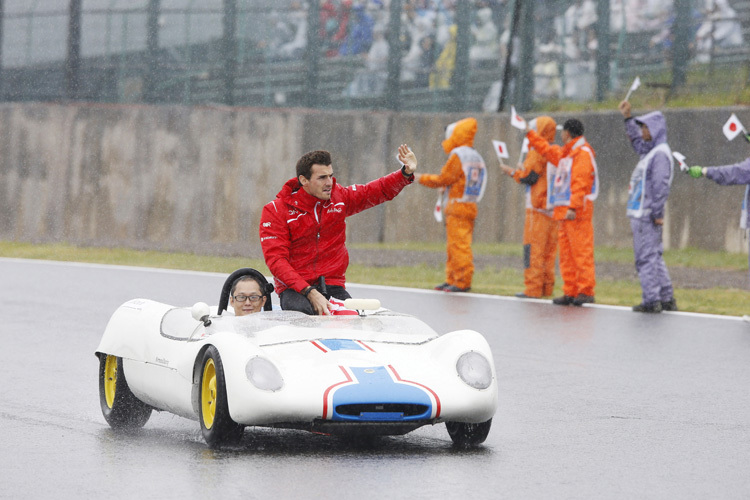 Jules Bianchi bei der Fahrerparade vor dem Japan-GP in Suzuka