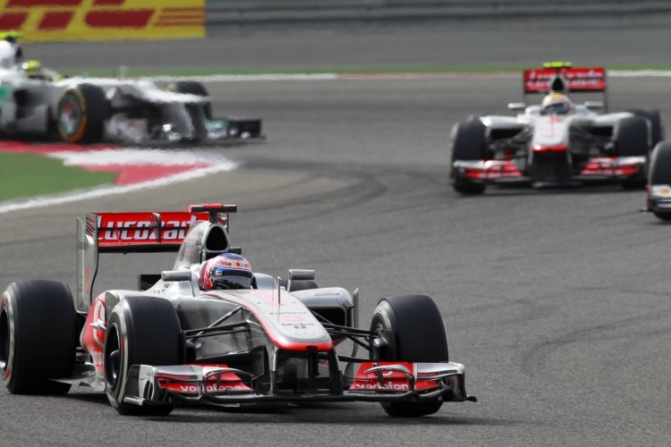McLarens Duo Button/Hamilton in Bahrain