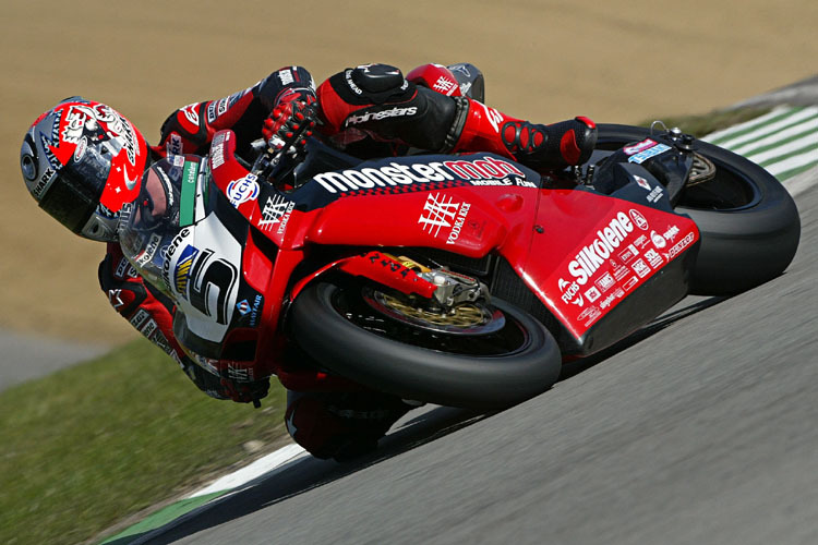 Sean Emmett (2004/Ducati) - BSB in Brands Hatch