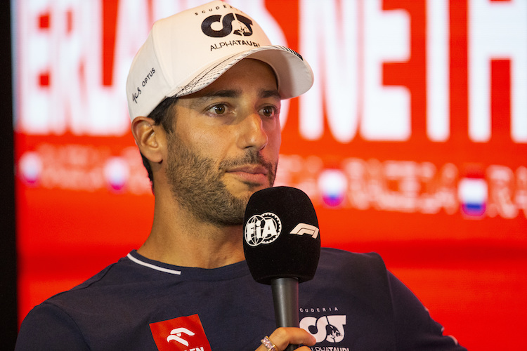 Daniel Ricciardo hat sich einen Bruch des Handgelenks zugezogen