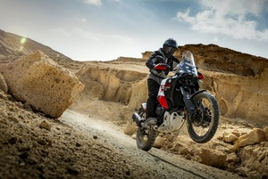 Yamaha Ténéré 700 World Raid 2026: Erste Ténéré mit Asistenz-Elektronik auf dem neuesten Stand)