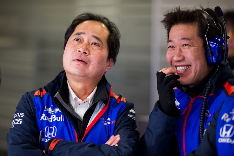 Toyoharu Tanabe (links), Technikdirektor des Formel-1-Programms von Honda