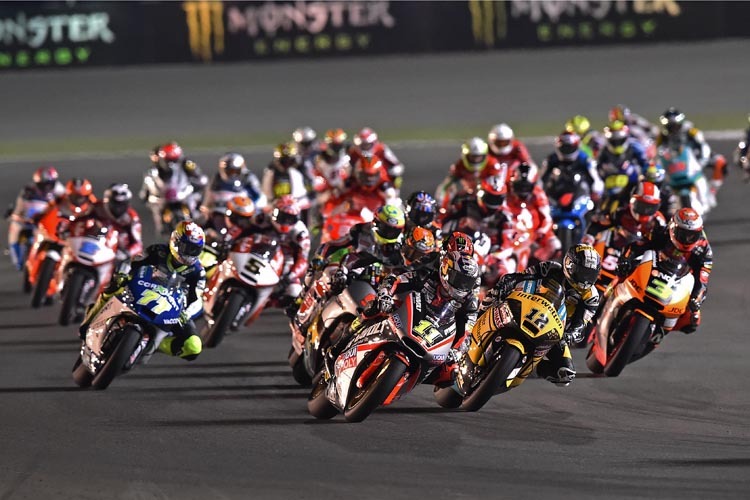 Start zum Moto2-Rennen in Katar: Das Feld kommt auf 100 GP-Siege