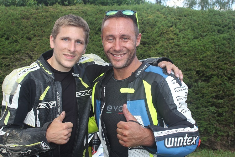 Konkurrenten um den EM-Titel bei den Superbikes: Jean-Luc David (l), Wolfgang Gammer