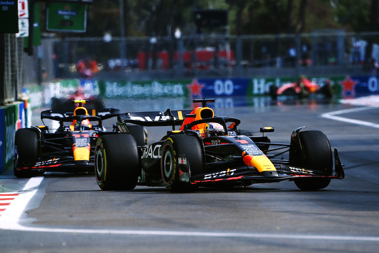 Max Verstappen und Sergio Pérez in Baku 2023