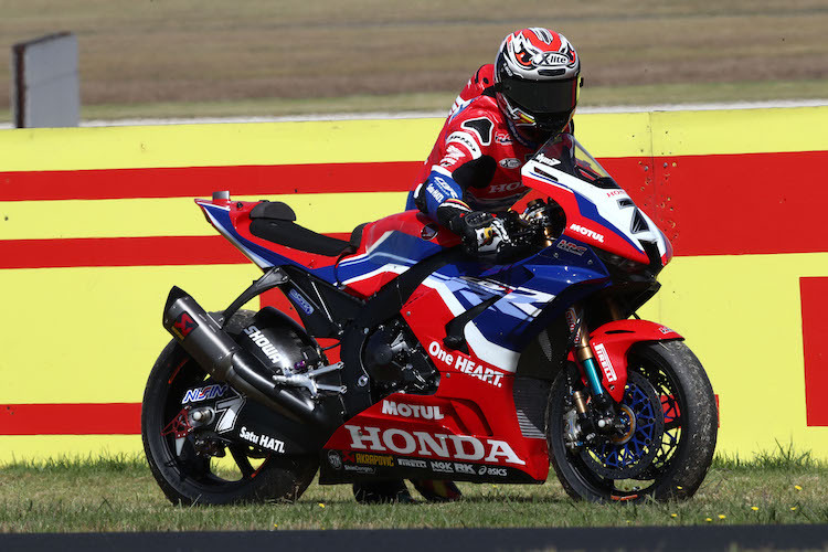 Iker Lecuona stellte seine Honda am Dienstag nach technischen Problemen am Streckenrand ab