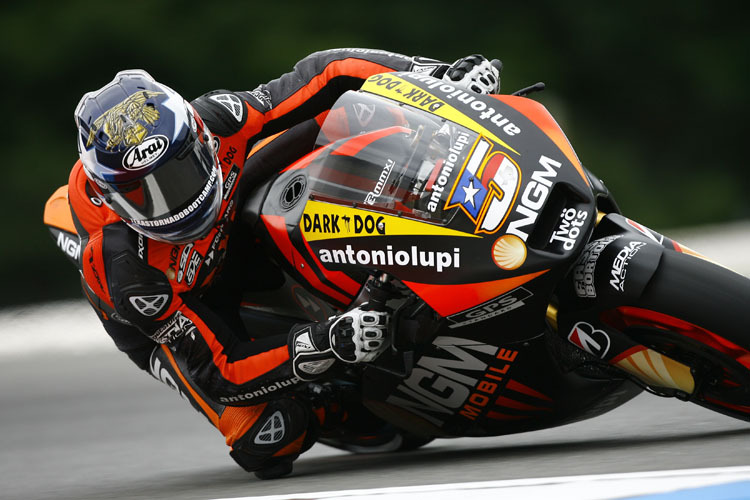 Colin Edwards bleibt 2013 in der MotoGP-WM