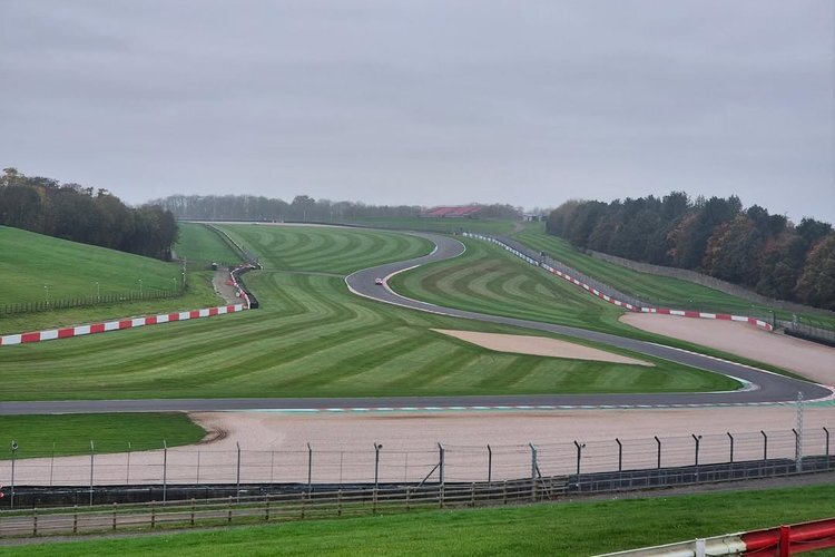 Donington Park: Zu Weihnachten ein sattes grün