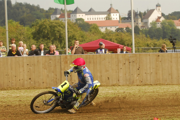 Mitch Godden dominierte die Rennen in der «Alpenblick Arena» in Wolfegg