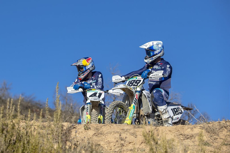 NESTAAN HUSQVARNA FACTORY RACING COMPLETE 2023 TEAM BY SIGNING